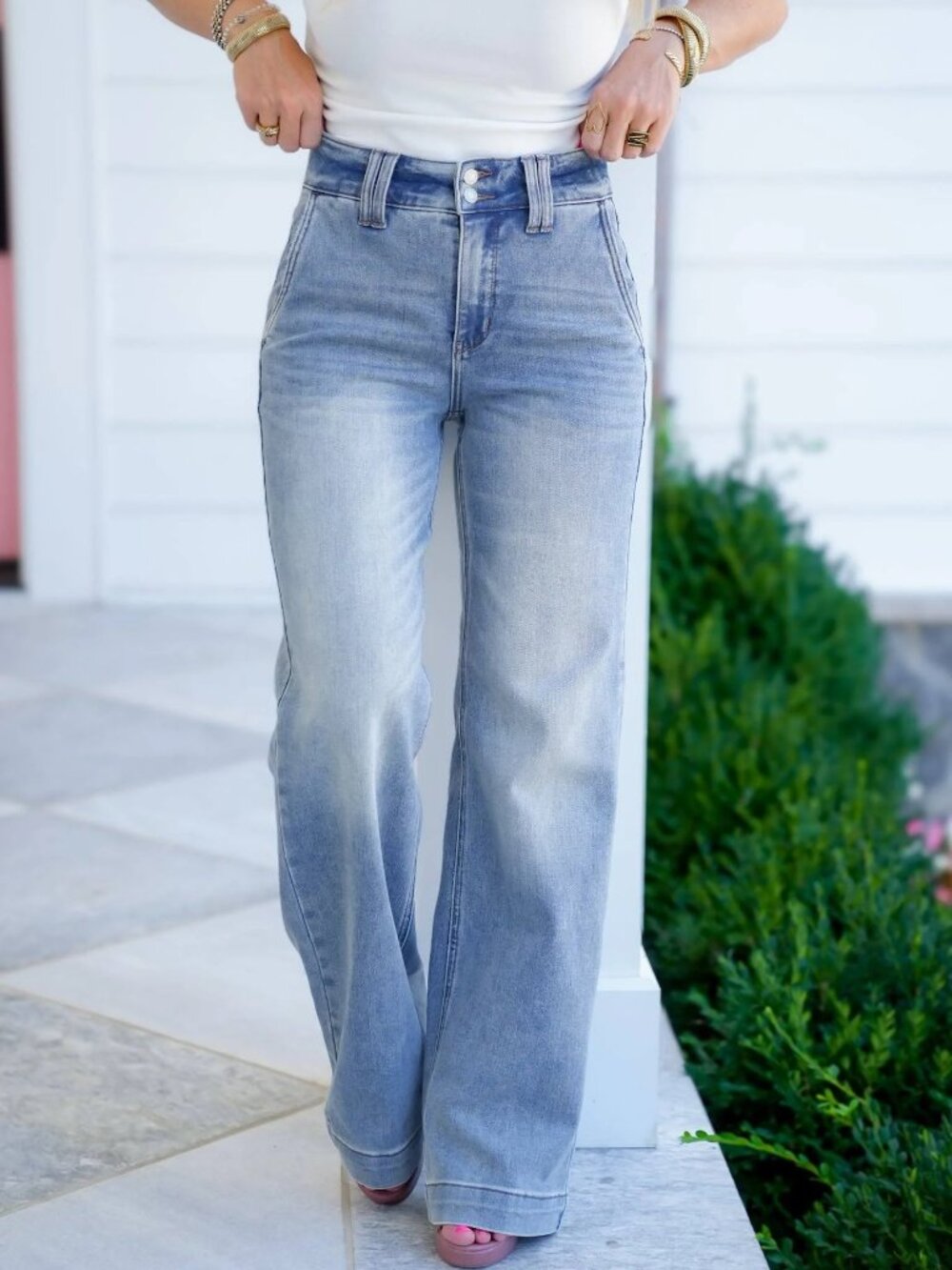 Judy Blue High Rise Light Wash Double Button Wide Leg Jeans